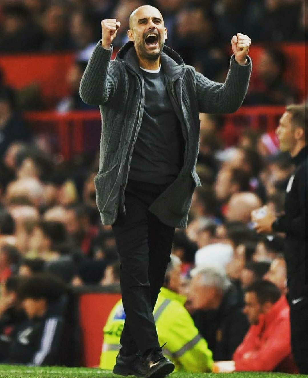 与中场渗透 与中场渗透