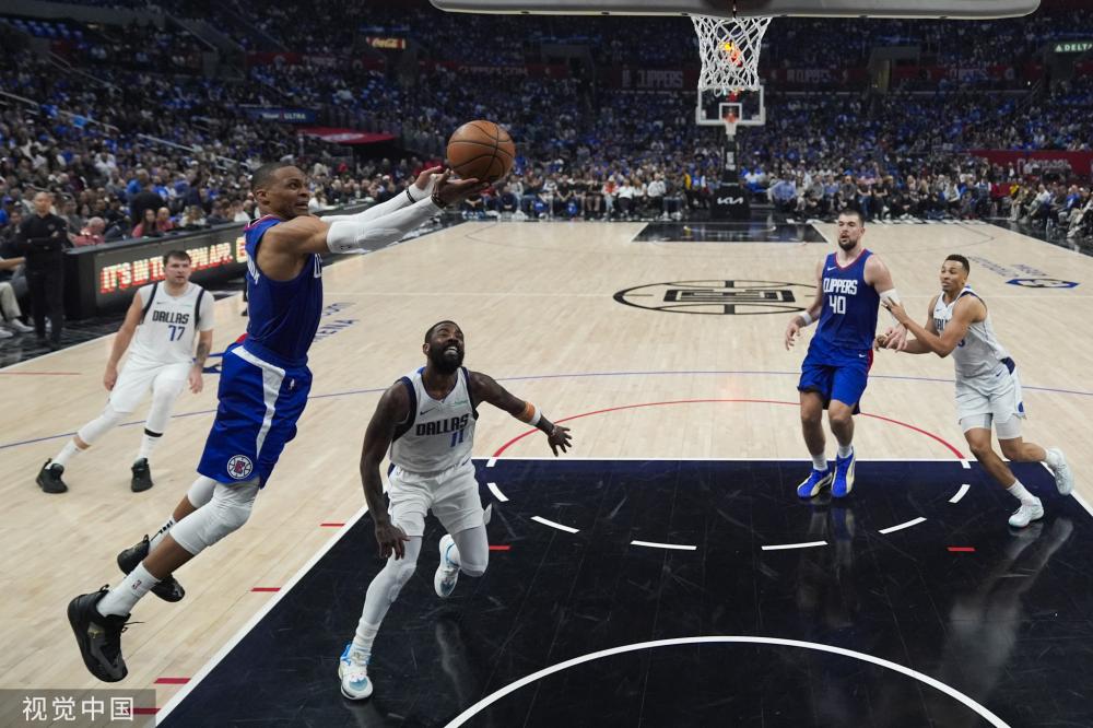 门一脚上的 门一脚上的