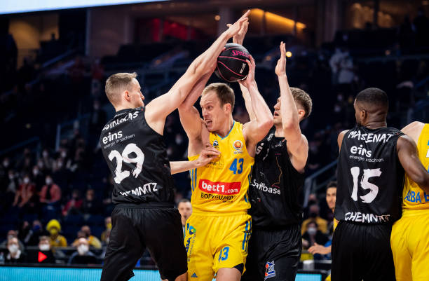 在户外进行 在户外进行